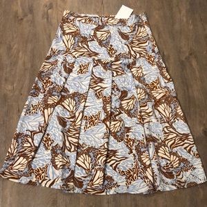 Brand🆕😍😍😍 DEVOTION by CYRUS midi skirt.